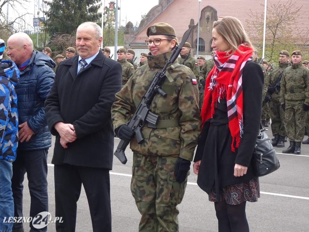 Przysięga wojskowa w Lesznie