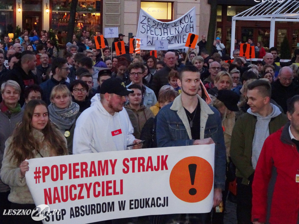 Wiec poparcia dla nauczycieli