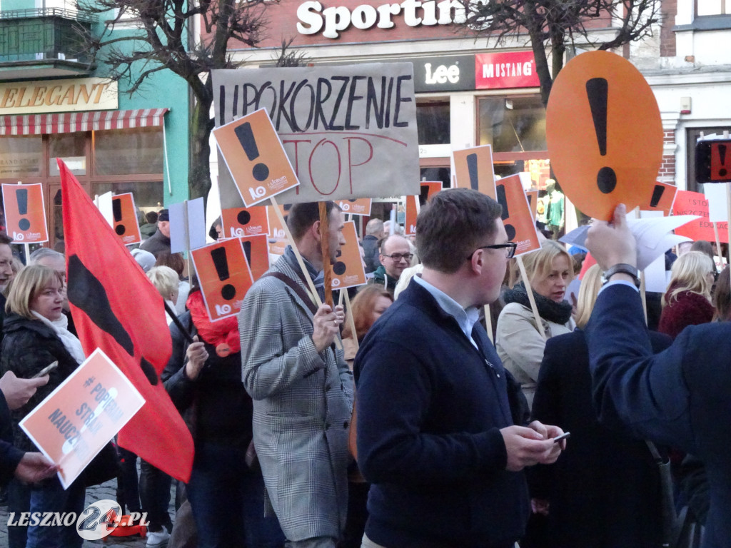 Wiec poparcia dla nauczycieli