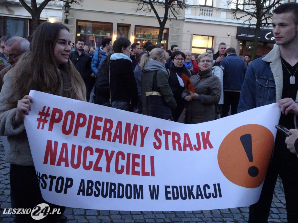 Wiec poparcia dla nauczycieli