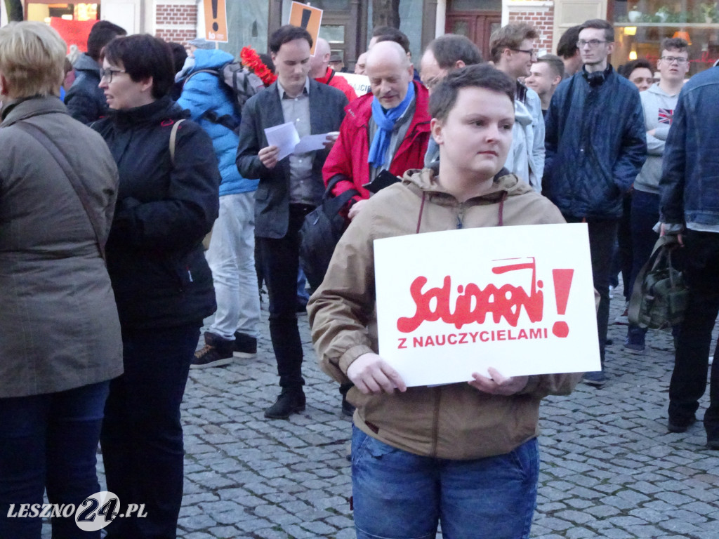Wiec poparcia dla nauczycieli