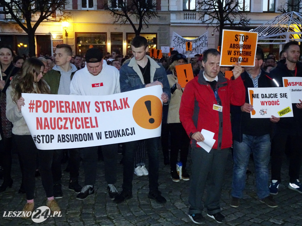 Wiec poparcia dla nauczycieli