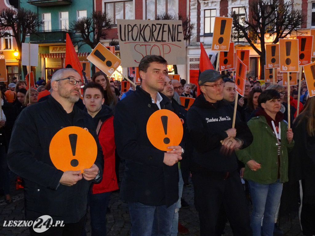 Wiec poparcia dla nauczycieli