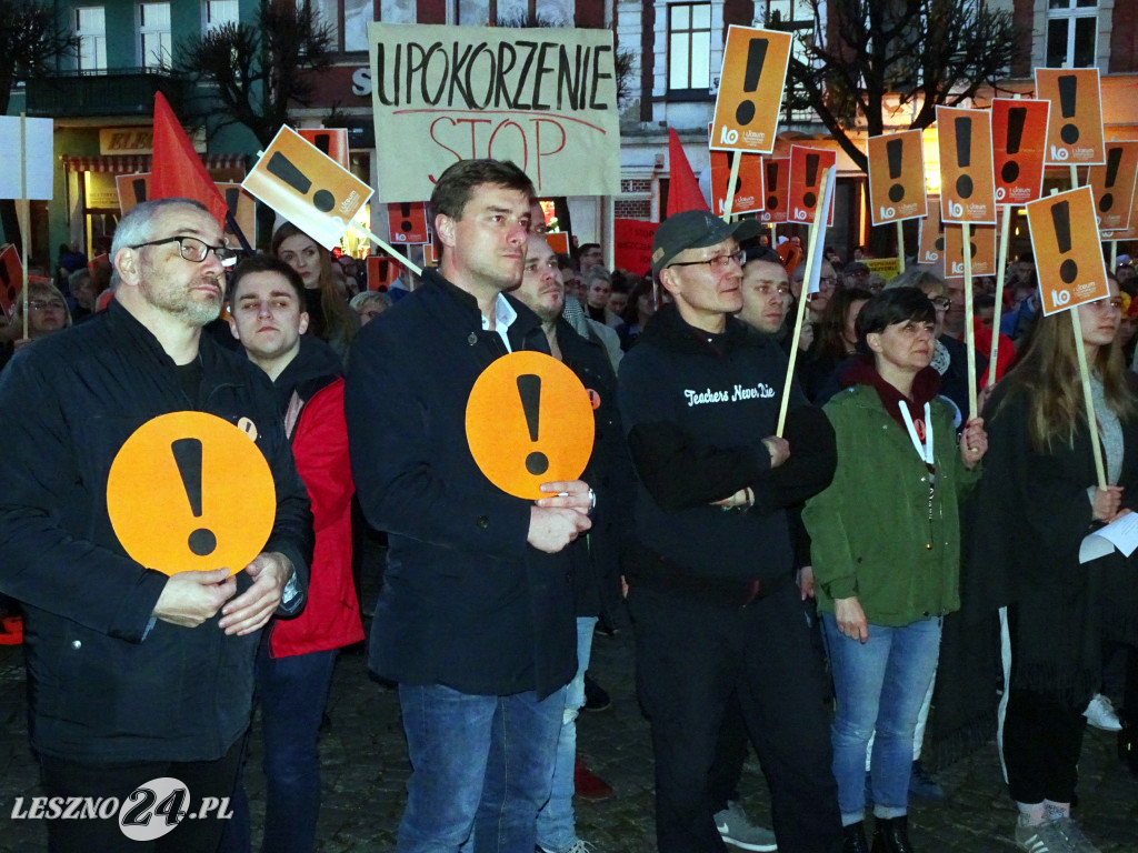 Wiec poparcia dla nauczycieli