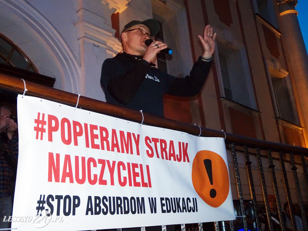 Wiec poparcia dla nauczycieli