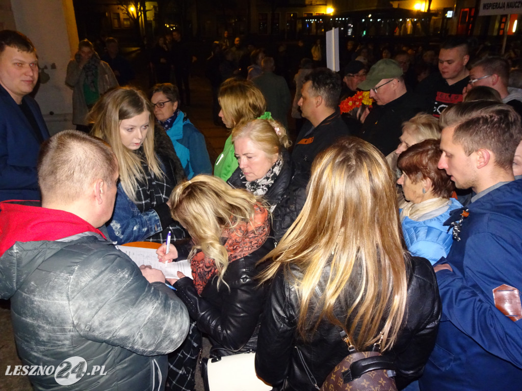 Wiec poparcia dla nauczycieli