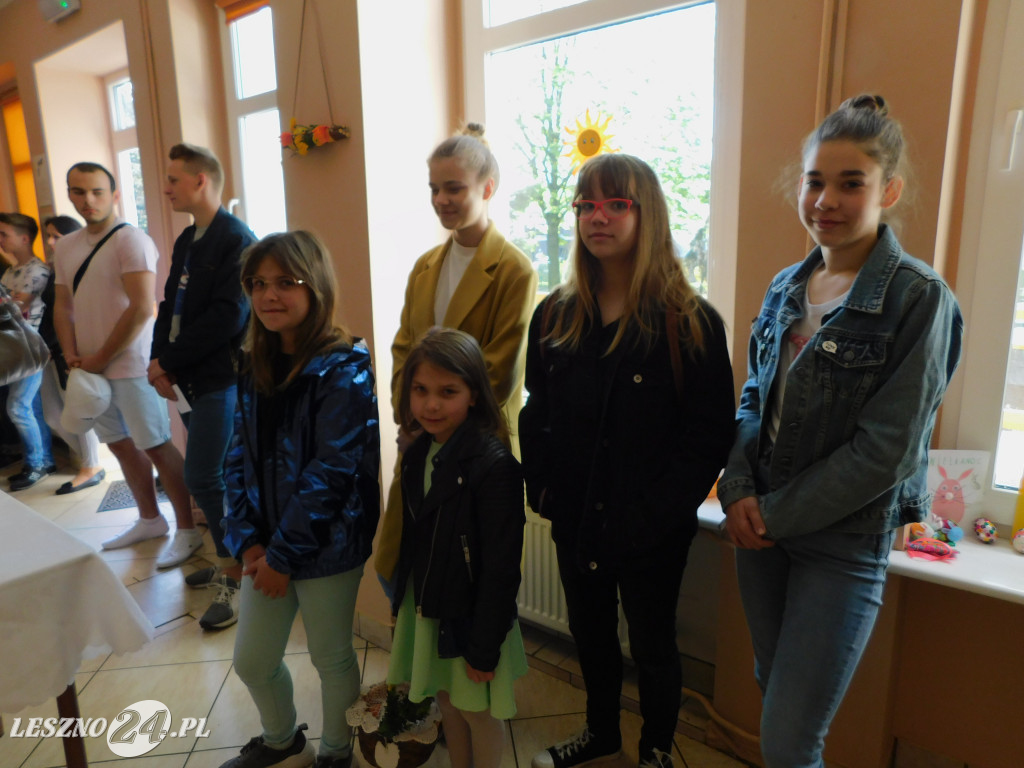 Święcenie koszyków w MOPR