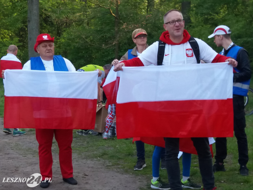 Bieg z flagą w Lesznie. 2 maja 2019