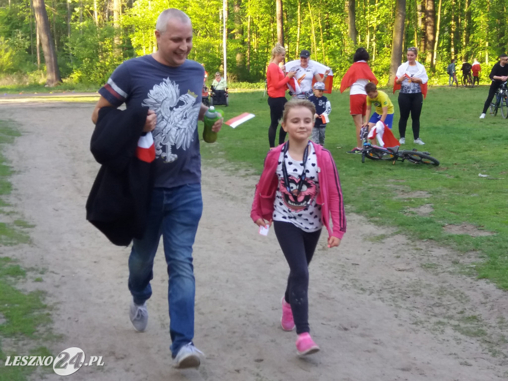 Bieg z flagą w Lesznie. 2 maja 2019