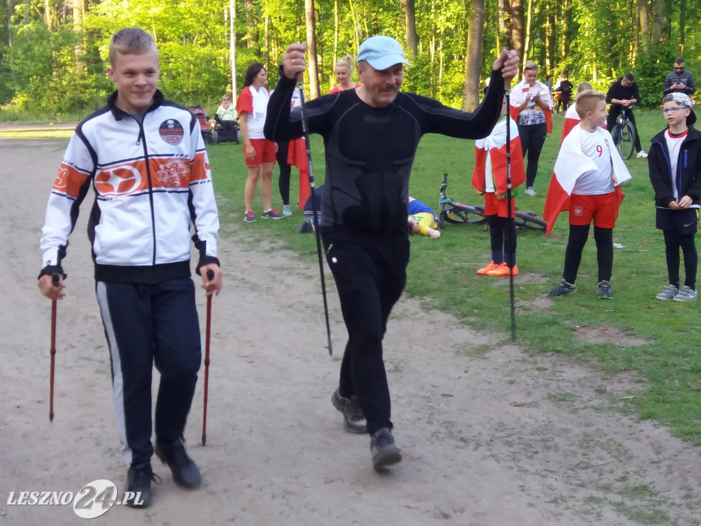 Bieg z flagą w Lesznie. 2 maja 2019