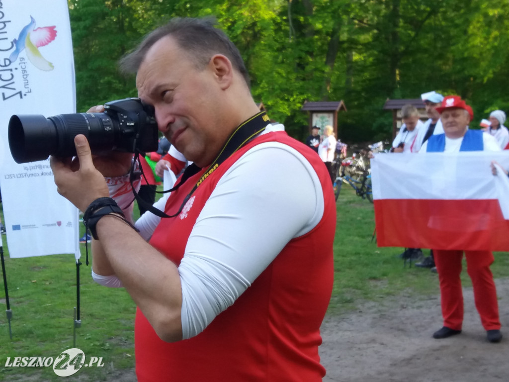 Bieg z flagą w Lesznie. 2 maja 2019