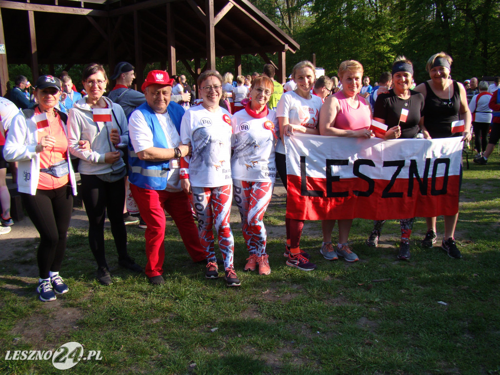 Bieg z flagą w Lesznie. 2 maja 2019