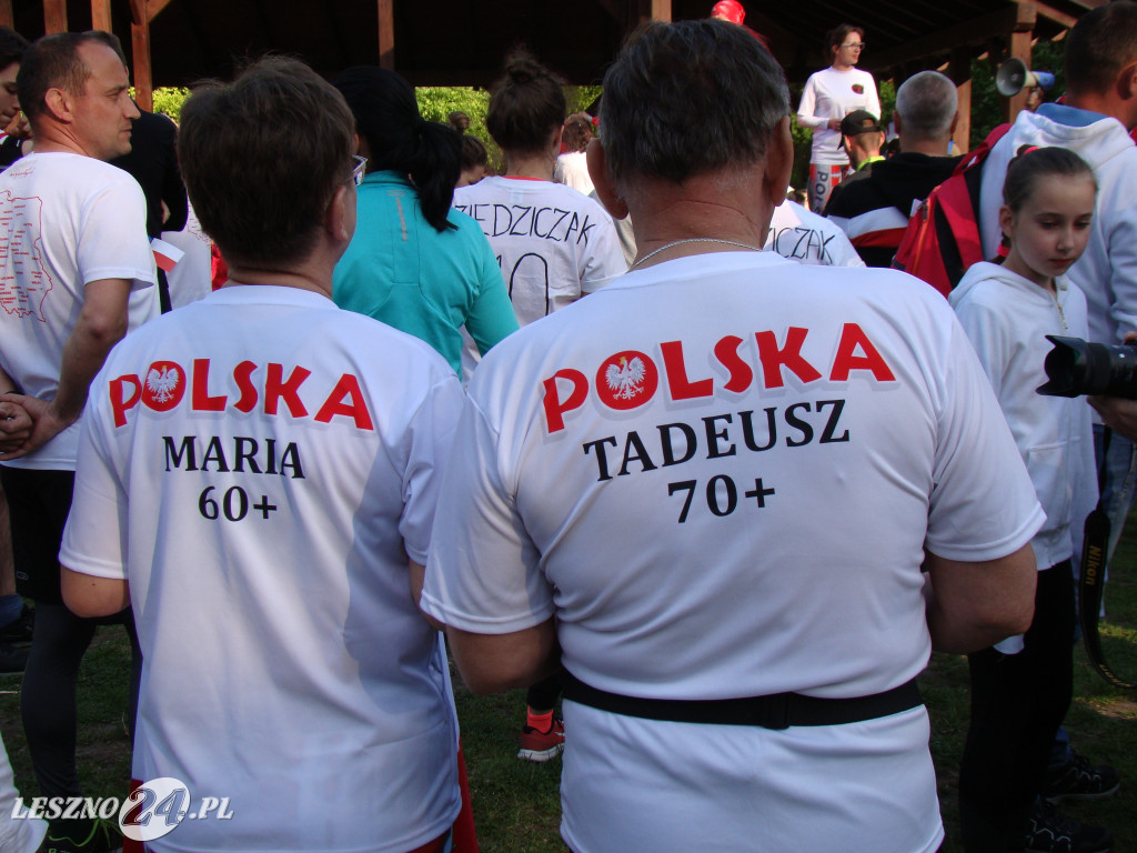 Bieg z flagą w Lesznie. 2 maja 2019
