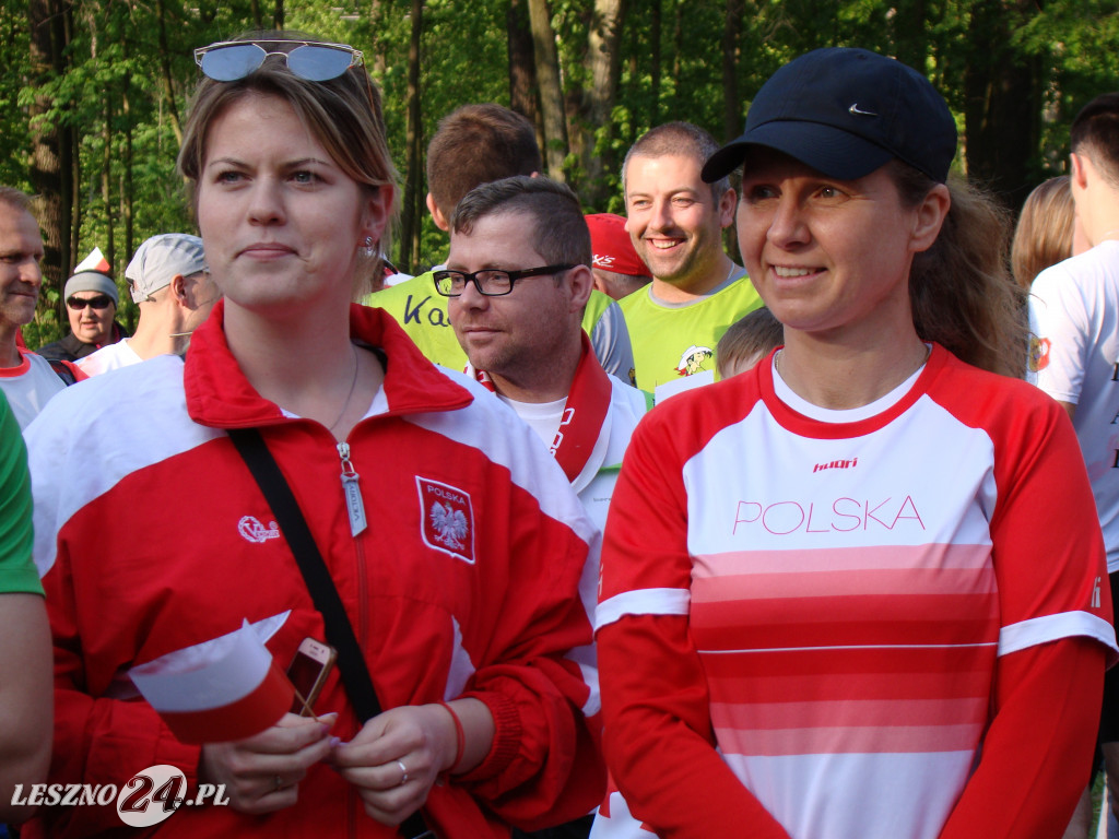 Bieg z flagą w Lesznie. 2 maja 2019