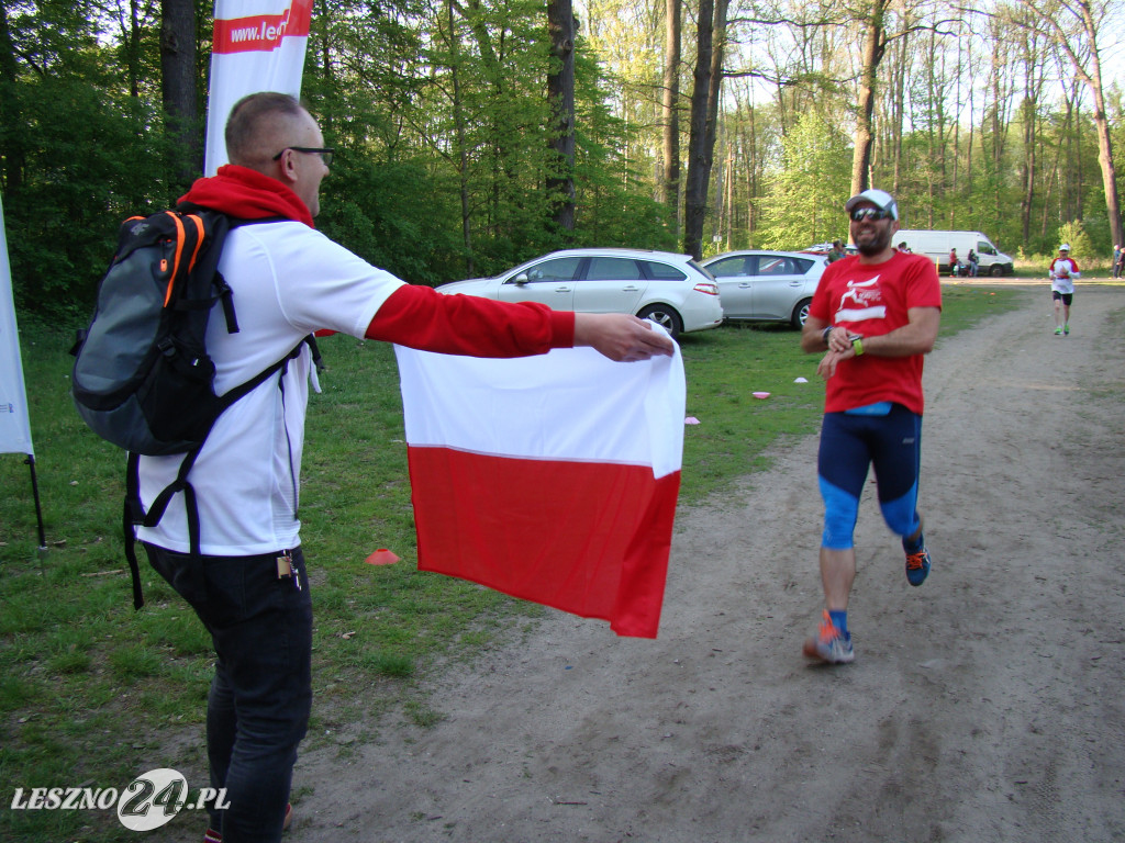 Bieg z flagą w Lesznie. 2 maja 2019
