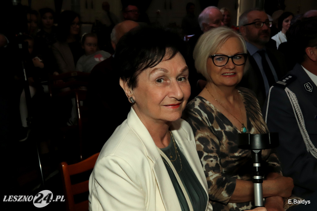Uhonorowani, wyróżnieni i nagrodzeni w MOK