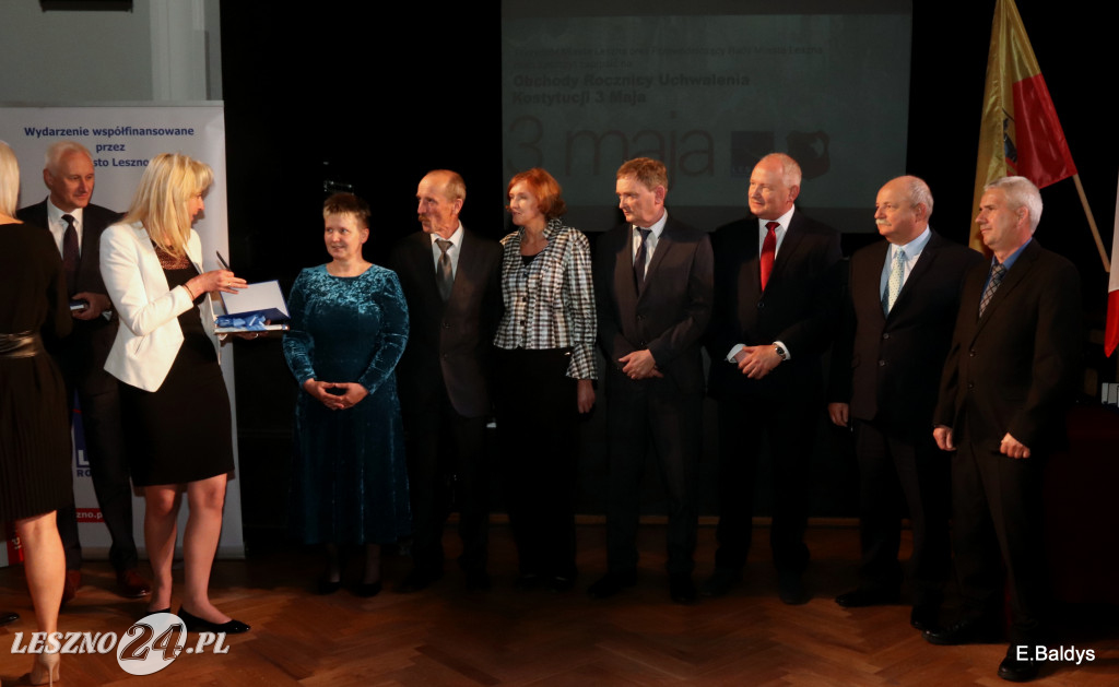 Uhonorowani, wyróżnieni i nagrodzeni w MOK