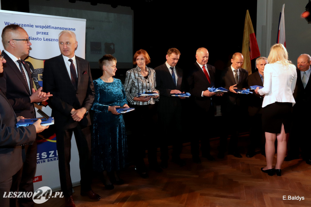 Uhonorowani, wyróżnieni i nagrodzeni w MOK
