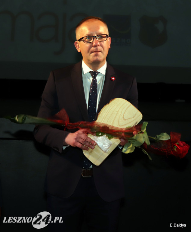 Uhonorowani, wyróżnieni i nagrodzeni w MOK