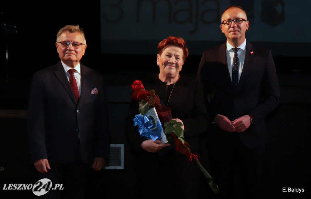 Uhonorowani, wyróżnieni i nagrodzeni w MOK