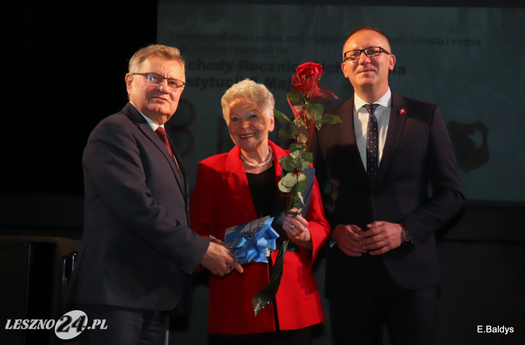 Uhonorowani, wyróżnieni i nagrodzeni w MOK