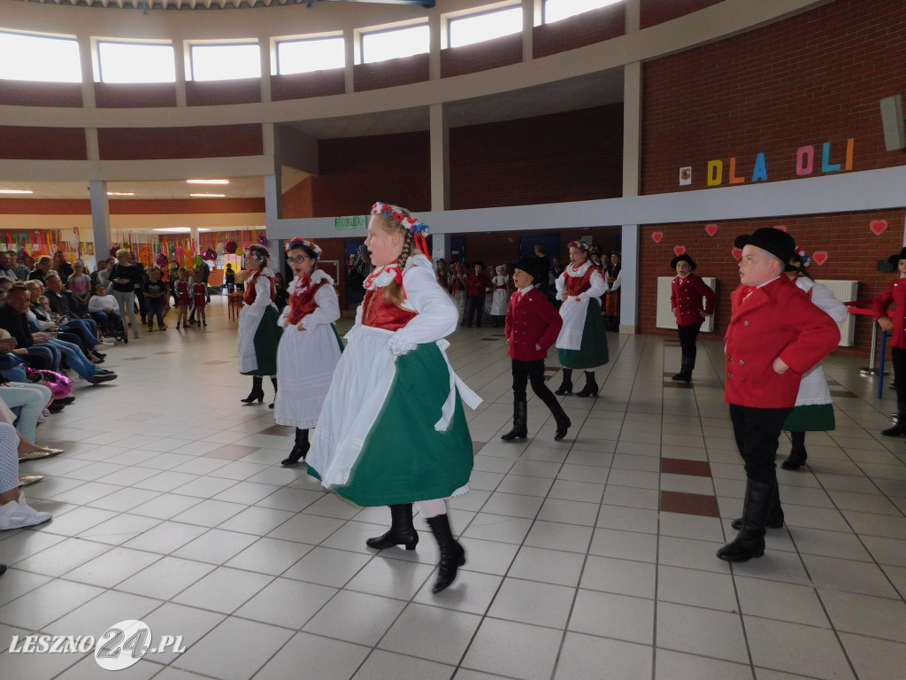Festyn dla Oli i Adriana w SP nr 13 w Lesznie