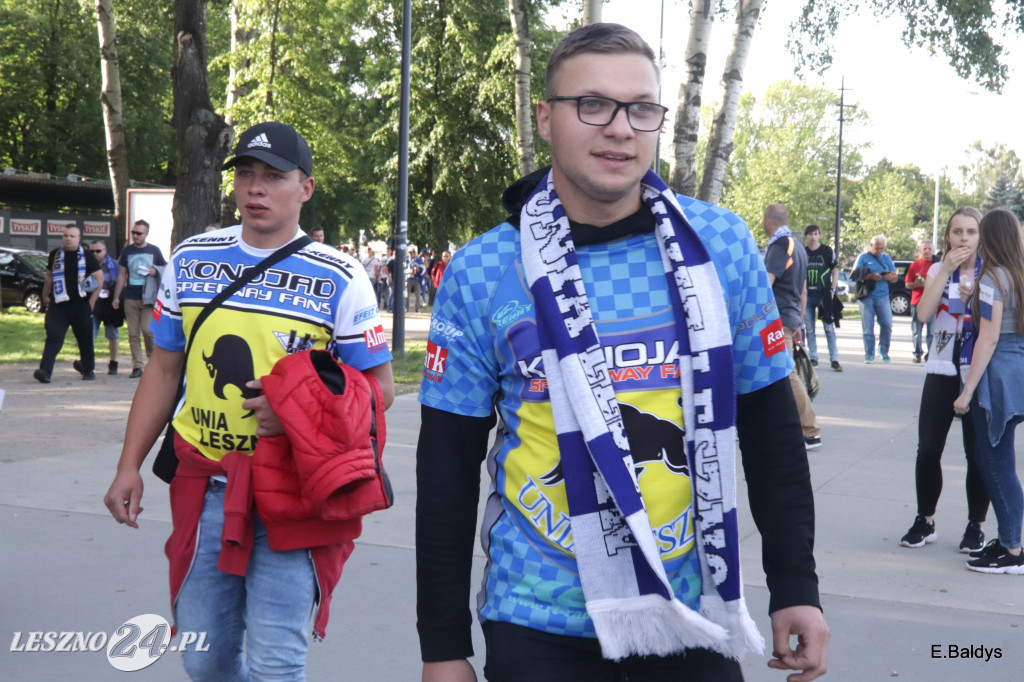 Fogo Unia kibicem stoi