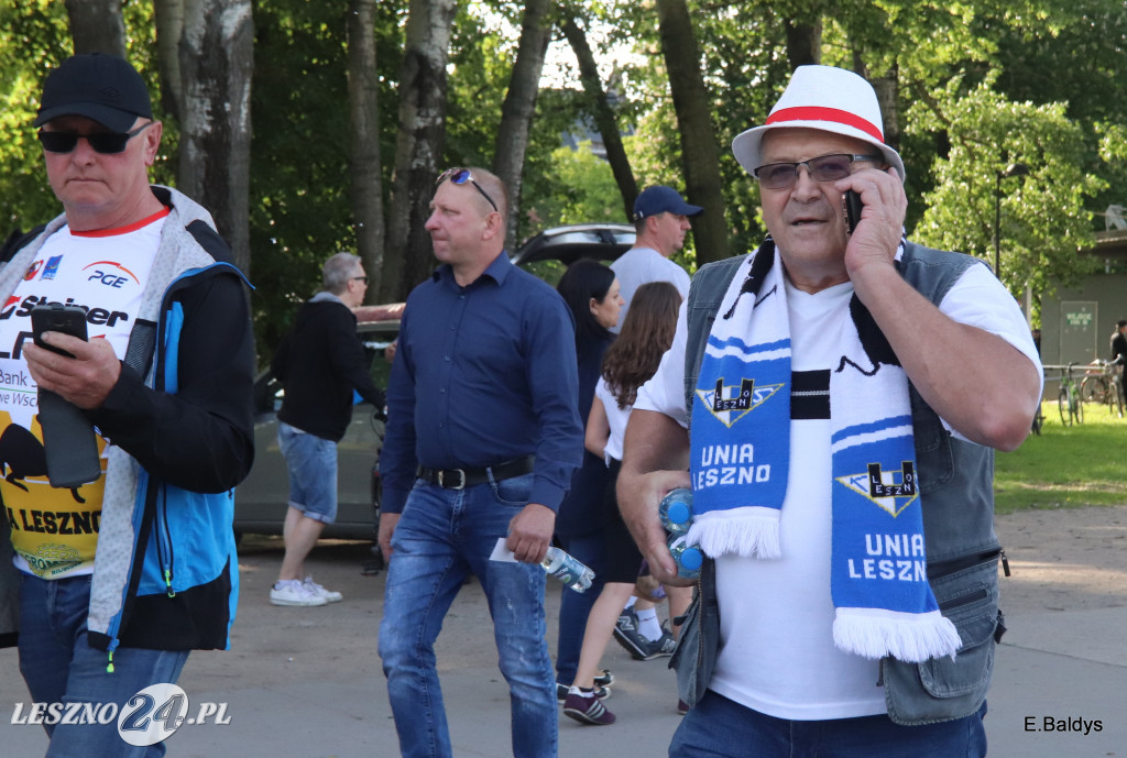 Fogo Unia kibicem stoi