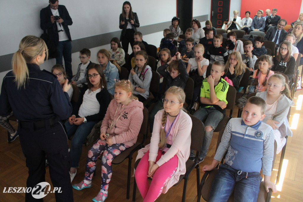 Dzieci w akademii bezpieczeństwa