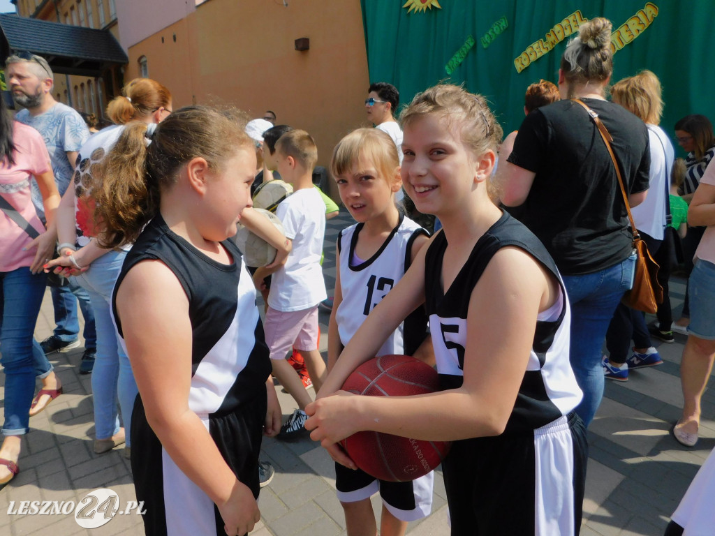 Festyn w SP 7 w Lesznie