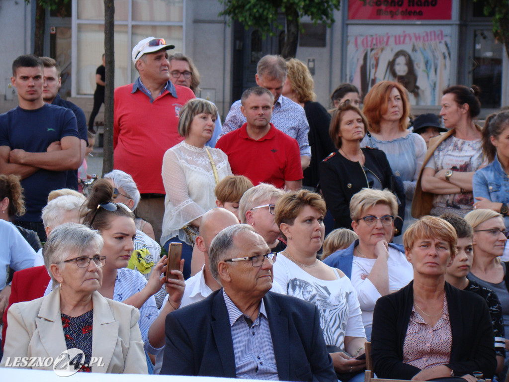 Pokaz mody na Rynku w Lesznie 2019
