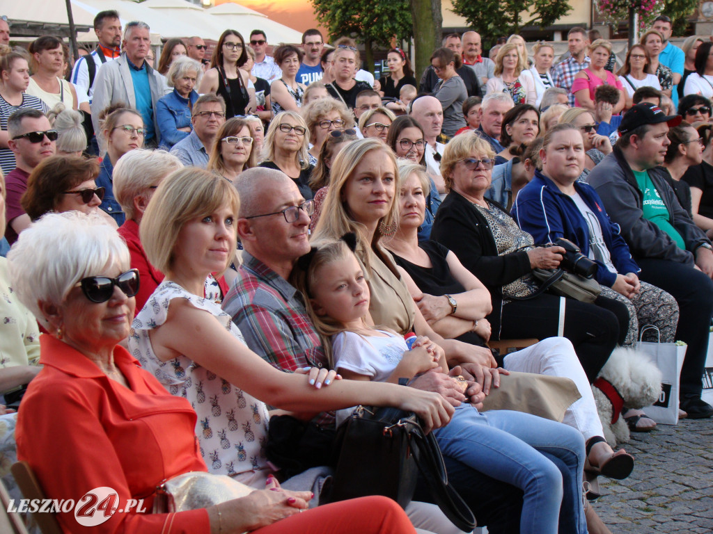 Pokaz mody na Rynku w Lesznie 2019