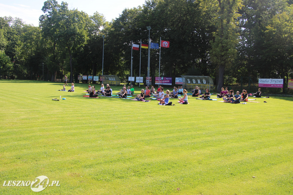 Joga w parku we Włoszakowicach
