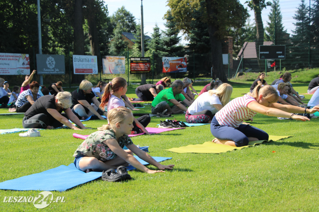 Joga w parku we Włoszakowicach