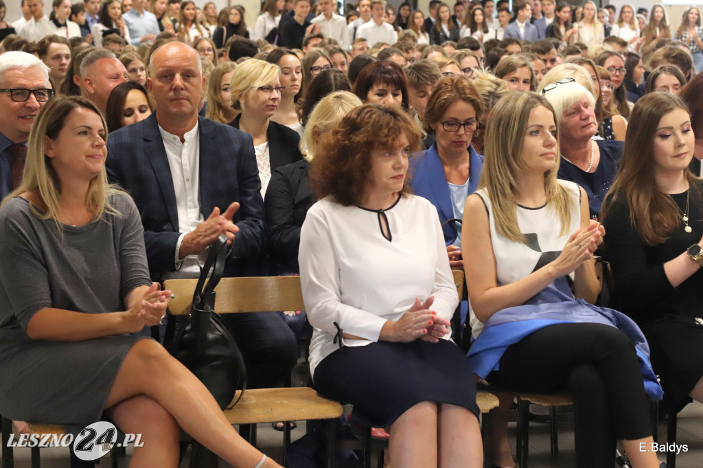 Inauguracja roku szkolnego w II LO w Lesznie