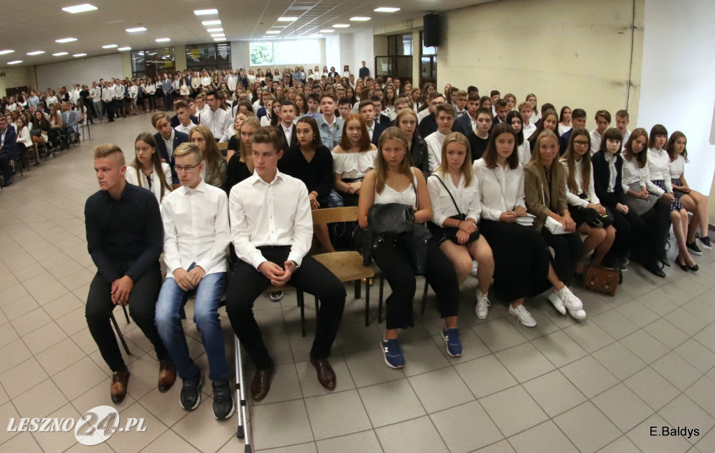 Inauguracja roku szkolnego w II LO w Lesznie
