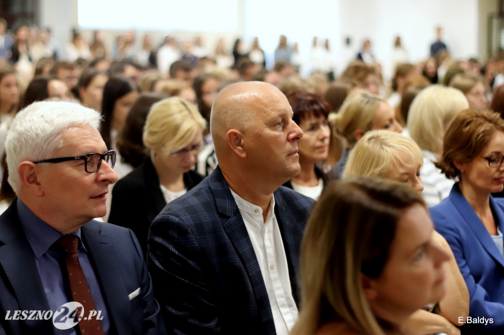 Inauguracja roku szkolnego w II LO w Lesznie