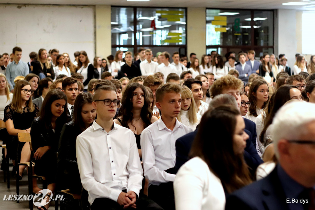 Inauguracja roku szkolnego w II LO w Lesznie