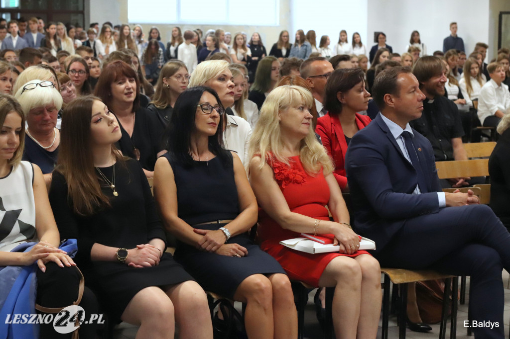 Inauguracja roku szkolnego w II LO w Lesznie