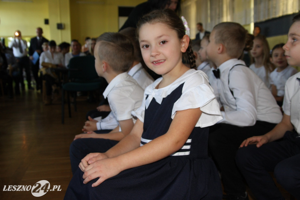 Pasowanie w SP nr 2 w Lesznie