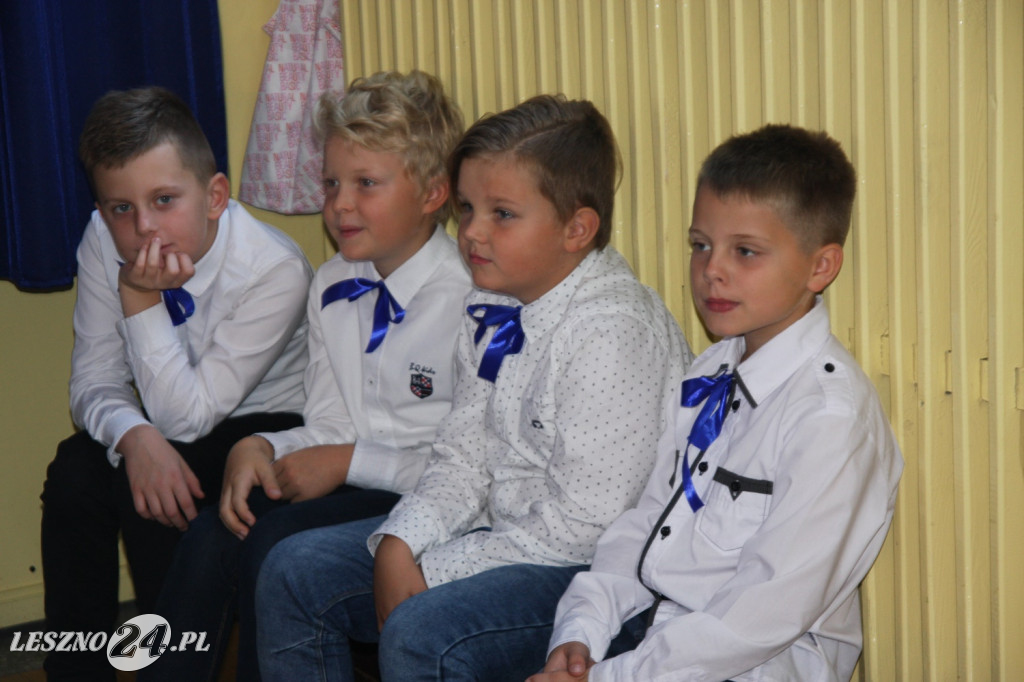 Pasowanie w SP nr 2 w Lesznie
