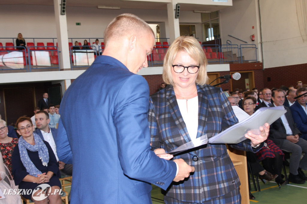 Pasowanie uczniów w ZST CKZiU