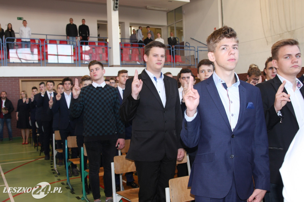 Pasowanie uczniów w ZST CKZiU