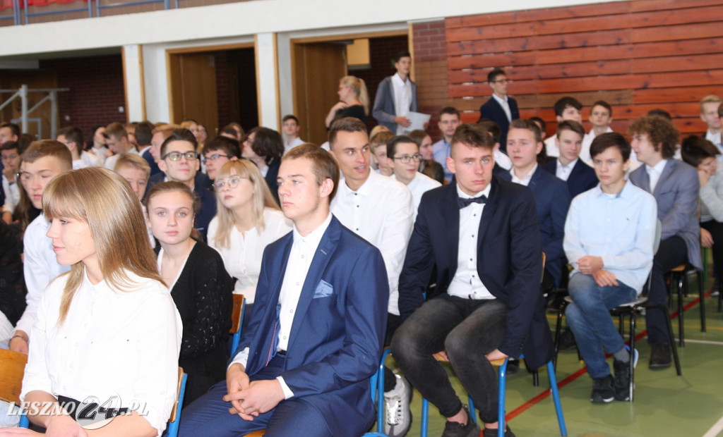 Pasowanie uczniów w ZST CKZiU