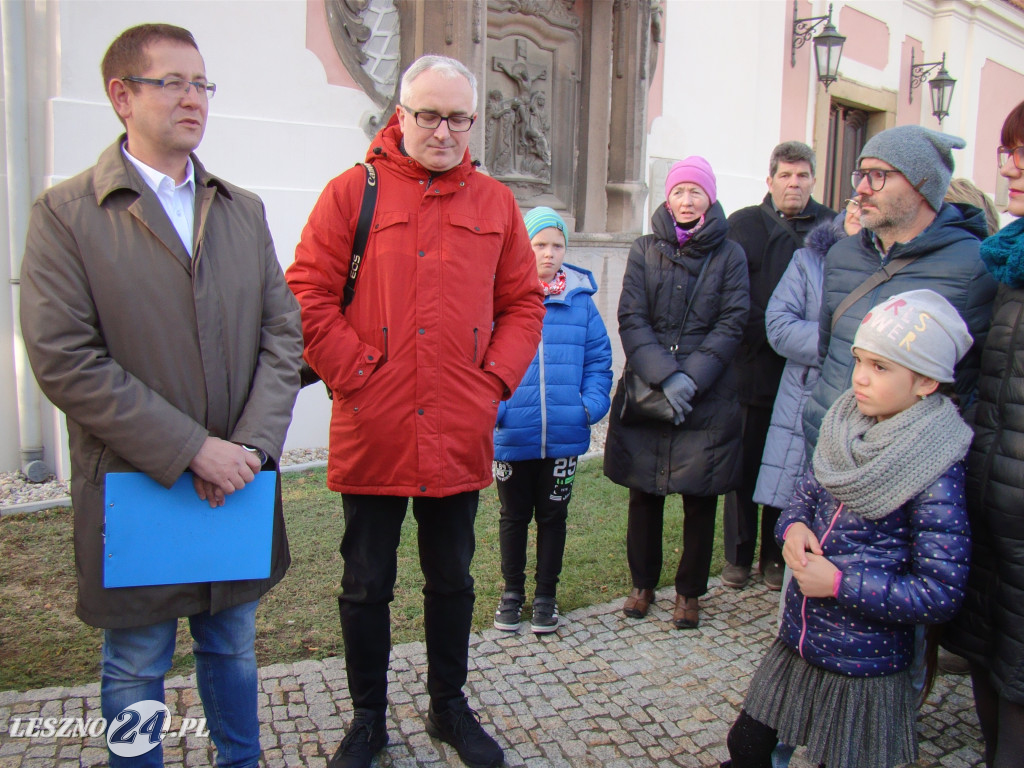 Kościół i pałac w Sicinach, listopad 2019
