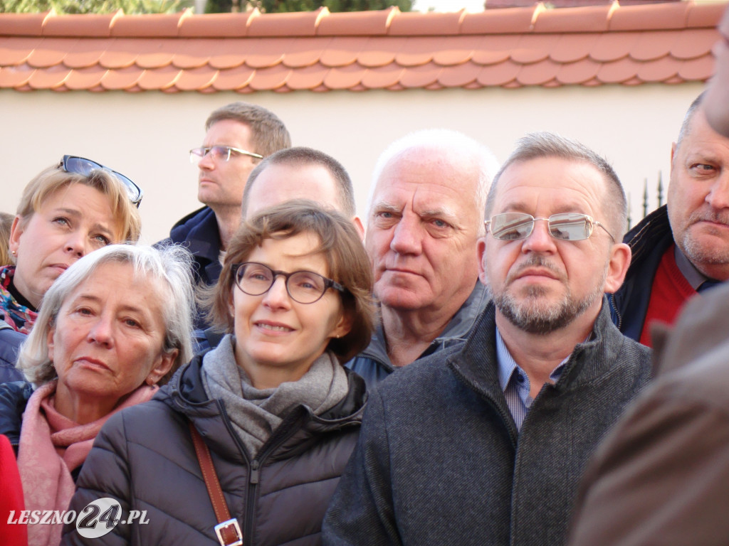 Kościół i pałac w Sicinach, listopad 2019