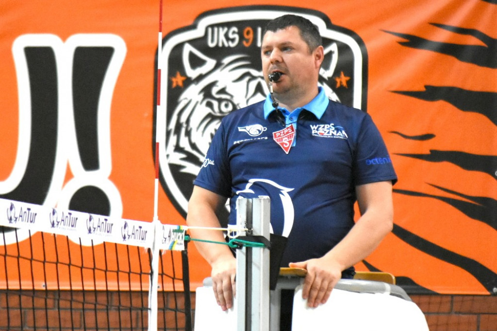 Mecz UKS 9 Leszno: UKS SMS Joker PIła