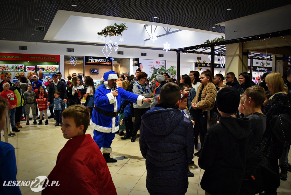 Bycze Mikołajki w Galerii Leszno