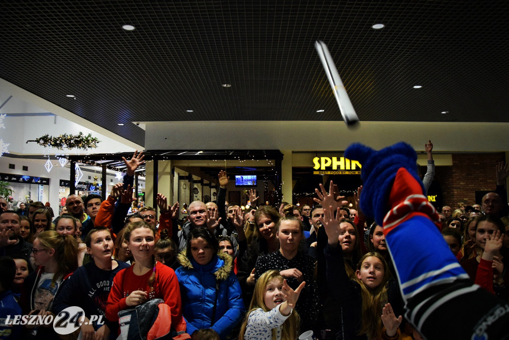 Bycze Mikołajki w Galerii Leszno
