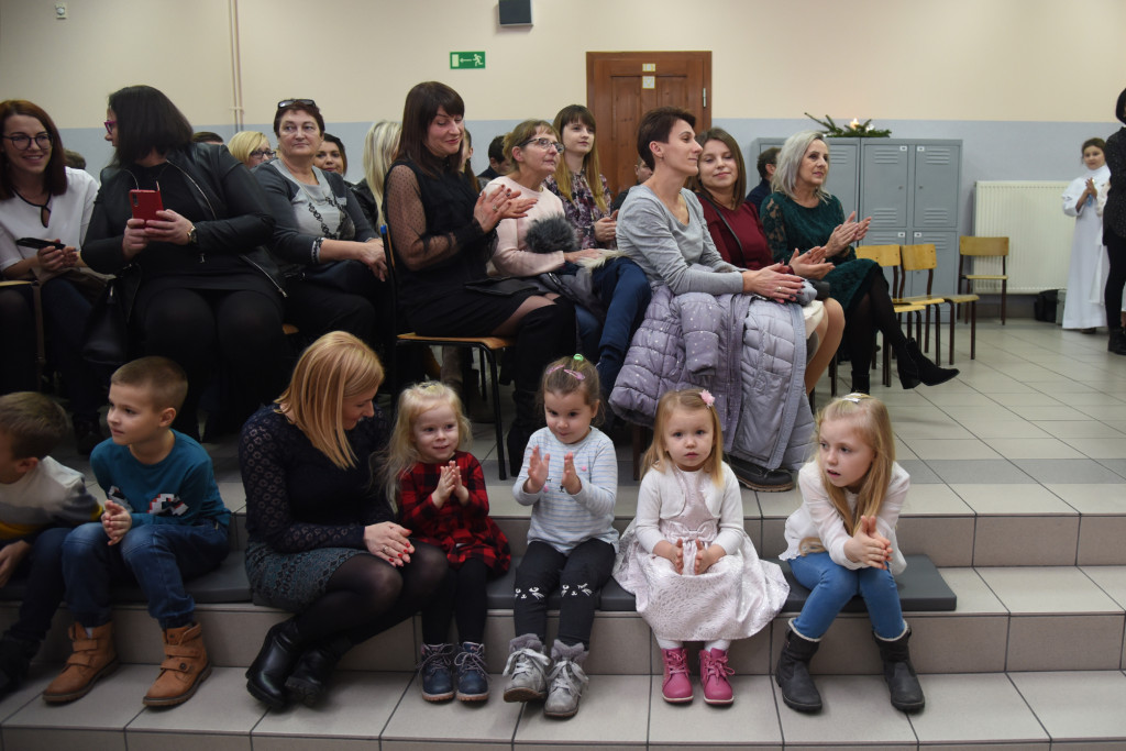 Dziadek do orzechów w wykonaniu dzieci z Kąkolewa